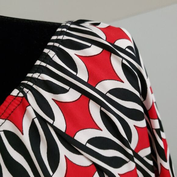 NEW Goldspark Geometric Scoop Tunic Red Blouse Small - Picture 6 of 10